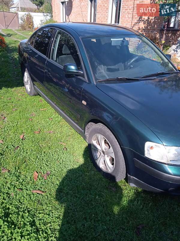 Седан Volkswagen Passat 1997 в Переяславе