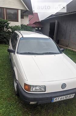 Универсал Volkswagen Passat 1989 в Долине