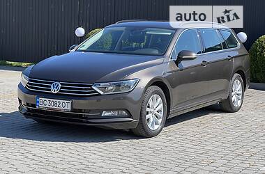 Универсал Volkswagen Passat 2017 в Львове