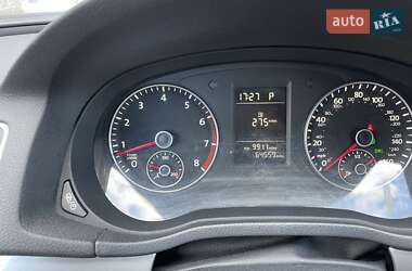 Седан Volkswagen Passat 2014 в Киеве