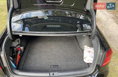 Седан Volkswagen Passat 2014 в Киеве