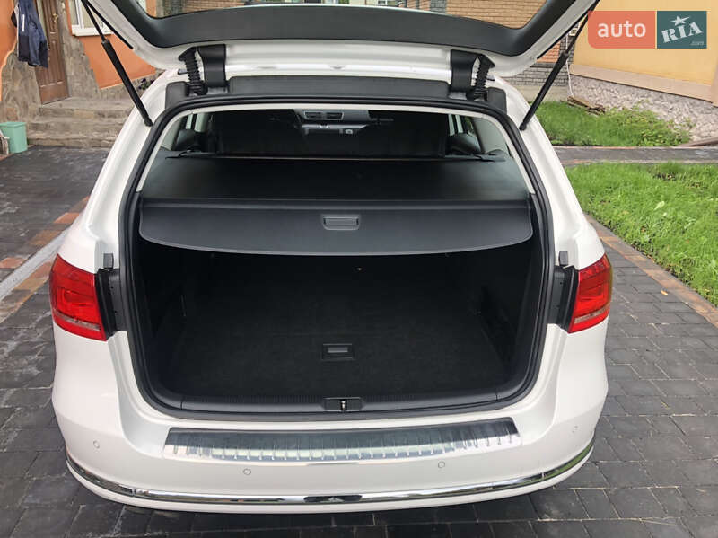 Універсал Volkswagen Passat 2013 в Коломиї