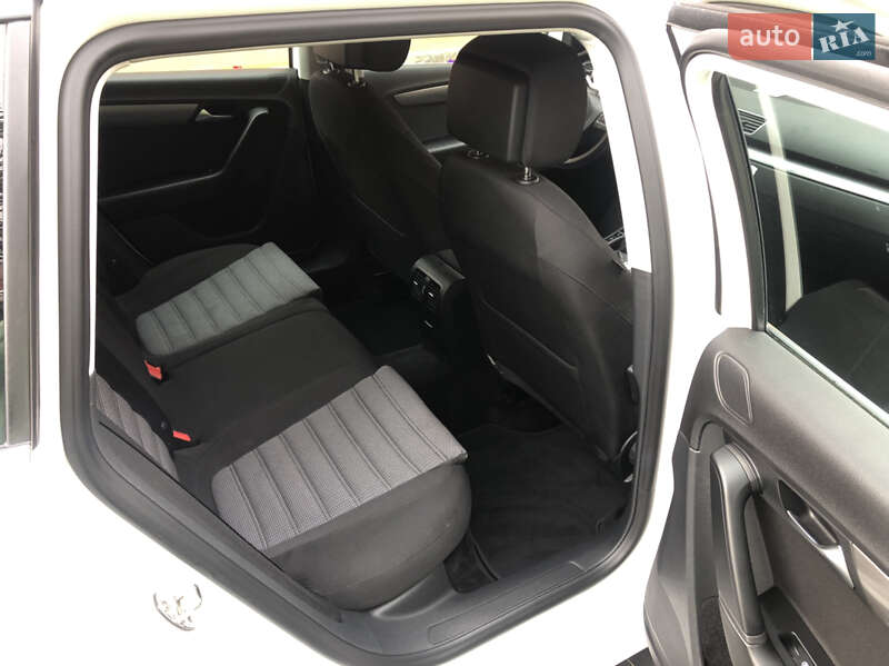 Універсал Volkswagen Passat 2013 в Коломиї