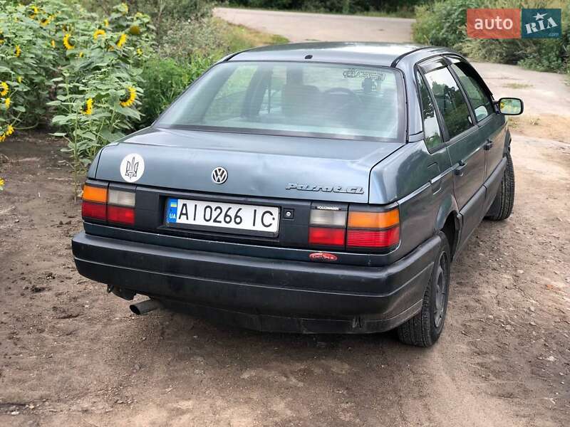 Седан Volkswagen Passat 1989 в Белой Церкви