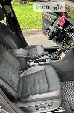 Седан Volkswagen Passat 2012 в 