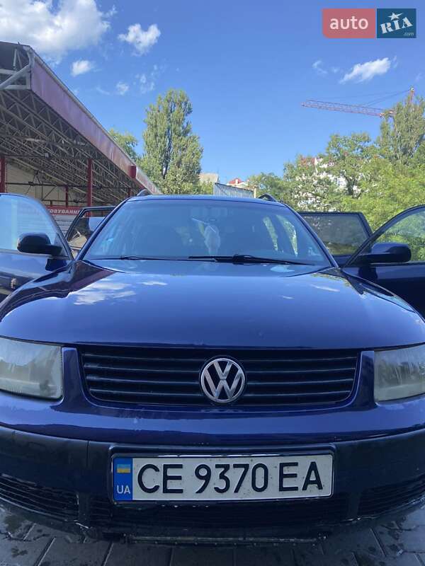 Универсал Volkswagen Passat 2000 в Глыбокой
