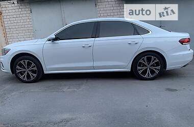 Седан Volkswagen Passat 2020 в Виннице