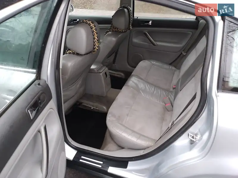 Volkswagen Passat 2002 VIN WVWZZZ3BZ3E018718 фото оголошення 3 з 46