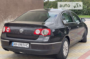 Седан Volkswagen Passat 2007 в Звягеле