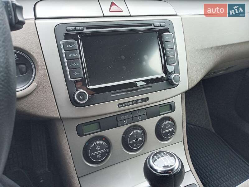 Универсал Volkswagen Passat 2008 в Ивано-Франковске