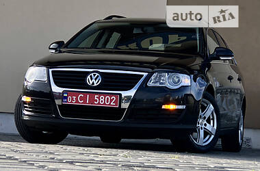 Универсал Volkswagen Passat 2010 в Дрогобыче