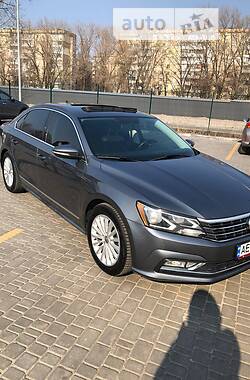 Седан Volkswagen Passat 2016 в Черкассах