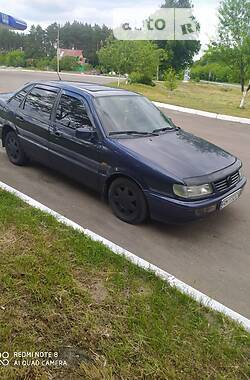 Седан Volkswagen Passat 1994 в Дубні