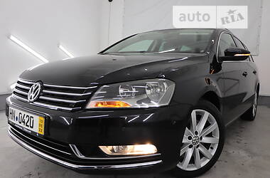 Універсал Volkswagen Passat 2011 в Трускавці