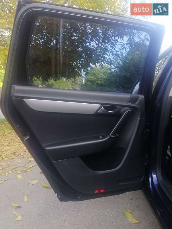 Универсал Volkswagen Passat 2012 в Киеве фото 26 Универсал Volkswagen Passat 2012 в Киеве
