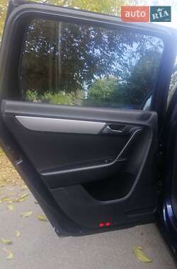 Универсал Volkswagen Passat 2012 в 