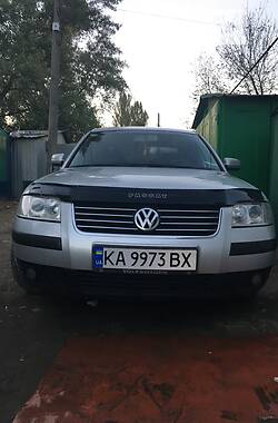 Седан Volkswagen Passat 2003 в Києві