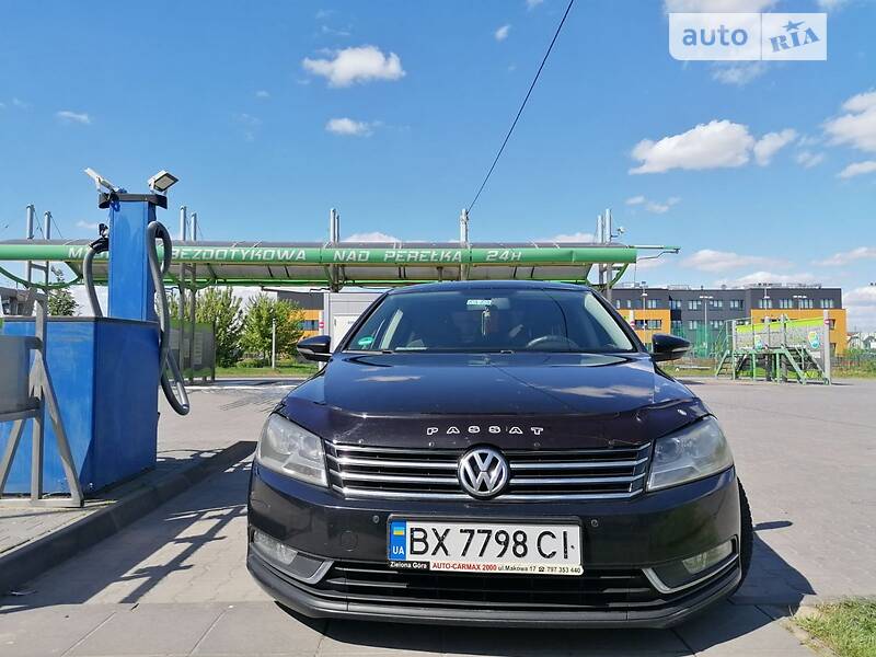 Седан Volkswagen Passat 2013 в Хмельницькому