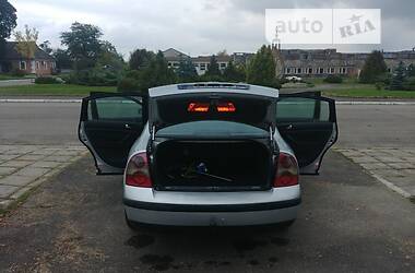 Седан Volkswagen Passat 2001 в  фото 9 Седан Volkswagen Passat 2001 в