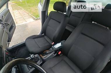 Седан Volkswagen Passat 2001 в  фото 12 Седан Volkswagen Passat 2001 в