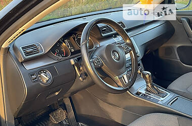 Универсал Volkswagen Passat 2013 в 