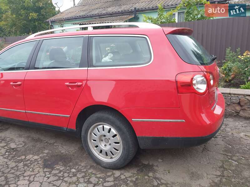 Универсал Volkswagen Passat 2010 в Житомире