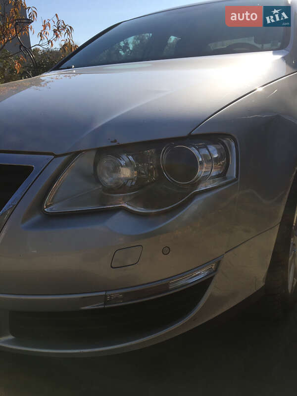 Седан Volkswagen Passat 2010 в Черновцах