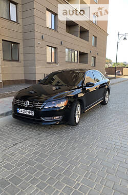 Седан Volkswagen Passat 2012 в Корсуне-Шевченковском