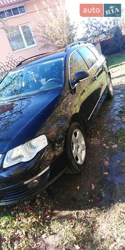 Універсал Volkswagen Passat 2009 в Долині