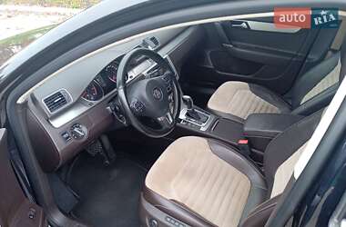 Седан Volkswagen Passat 2012 в 