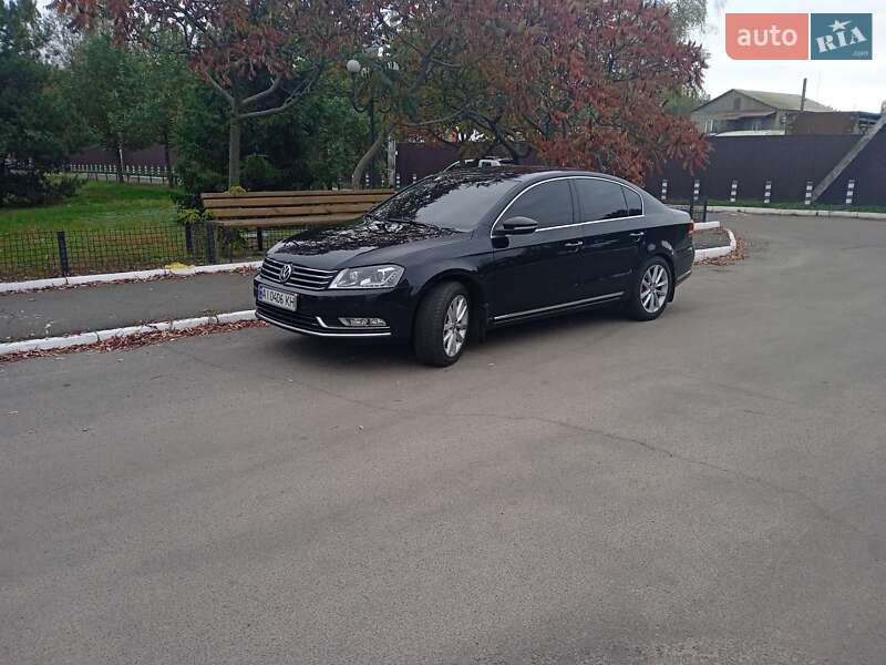 Седан Volkswagen Passat 2012 в Києві