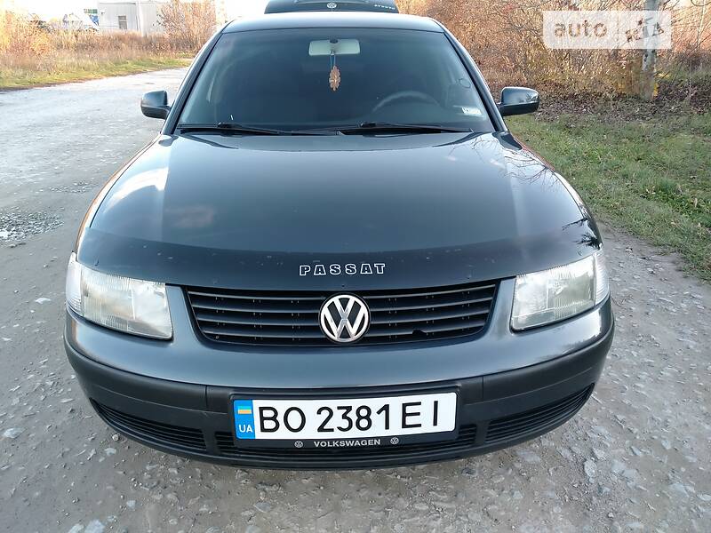 Седан Volkswagen Passat 1999 в Чорткові