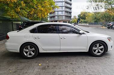 Седан Volkswagen Passat 2013 в Одессе