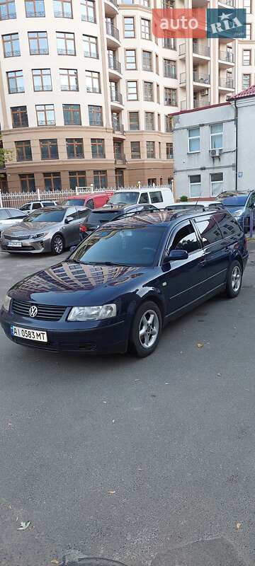 Універсал Volkswagen Passat 2000 в Києві
