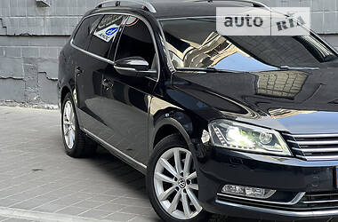 Универсал Volkswagen Passat 2012 в Белой Церкви