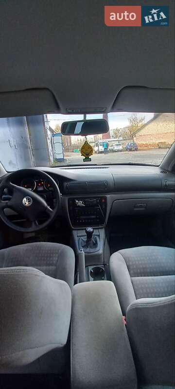 Седан Volkswagen Passat 2002 в Вінниці