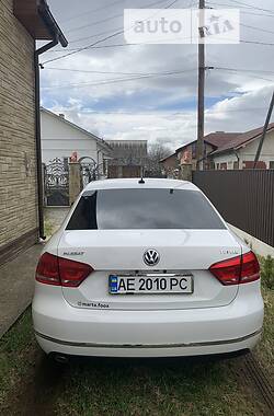 Седан Volkswagen Passat 2013 в Новомосковске