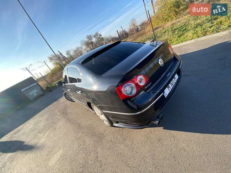 Седан Volkswagen Passat 2005 в Новомосковську