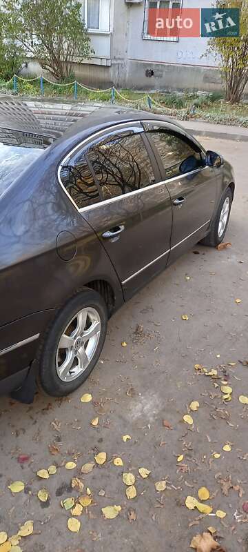Седан Volkswagen Passat 2007 в Харкові
