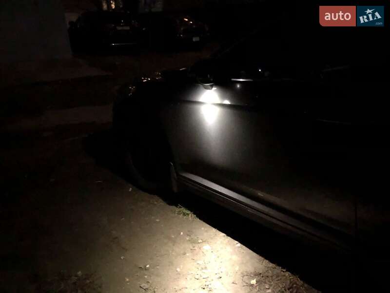 Универсал Volkswagen Passat 2015 в Житомире