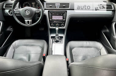 Седан Volkswagen Passat 2012 в Кропивницком