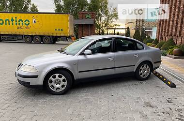 Седан Volkswagen Passat 2000 в Черкассах