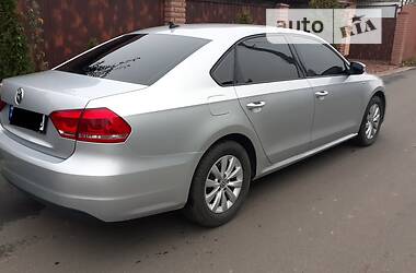 Седан Volkswagen Passat 2013 в Киеве