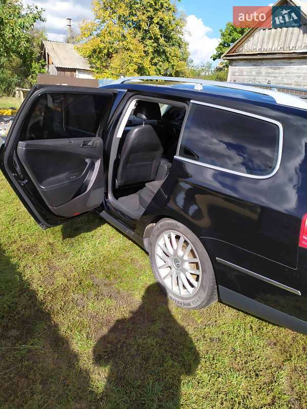 Універсал Volkswagen Passat 2008 в Рокитному
