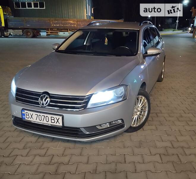 Универсал Volkswagen Passat 2013 в Хмельницком