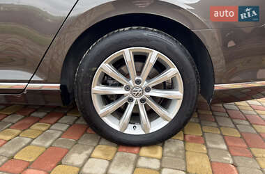 Седан Volkswagen Passat 2016 в 