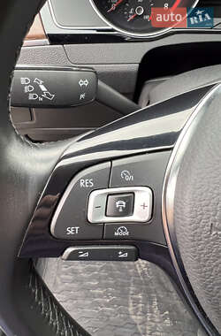 Седан Volkswagen Passat 2016 в 