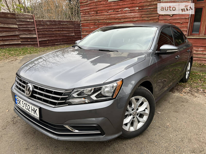 Седан Volkswagen Passat 2018 в Киеве фото 11 Седан Volkswagen Passat 2018 в Киеве