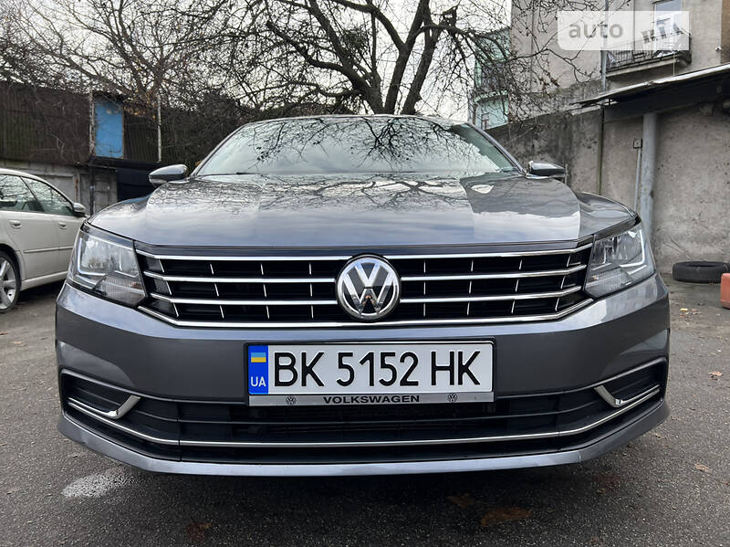 Седан Volkswagen Passat 2018 в Киеве фото 14 Седан Volkswagen Passat 2018 в Киеве
