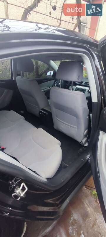 Седан Volkswagen Passat 2005 в Тячеве